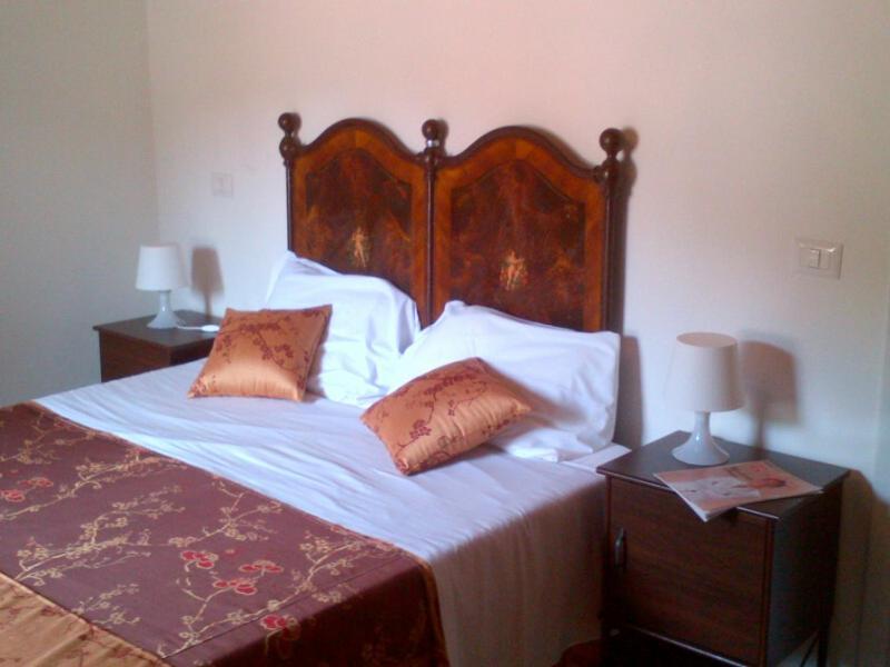 Il Lupo Rosso Bed and Breakfast Santu Lussurgiu Exteriör bild