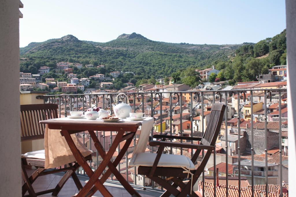 Il Lupo Rosso Bed and Breakfast Santu Lussurgiu Rum bild